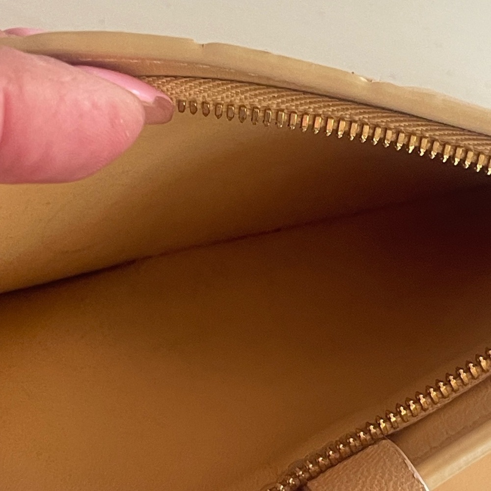 Bottega Veneta Intrecciato Pale Brown Leather Wallet w/ Chain & Dust Bag - Picture 10 of 16